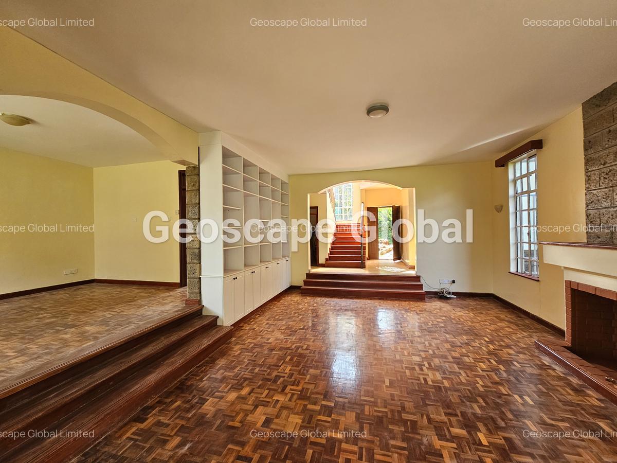 4 Bed House with En Suite in Nyari - 9