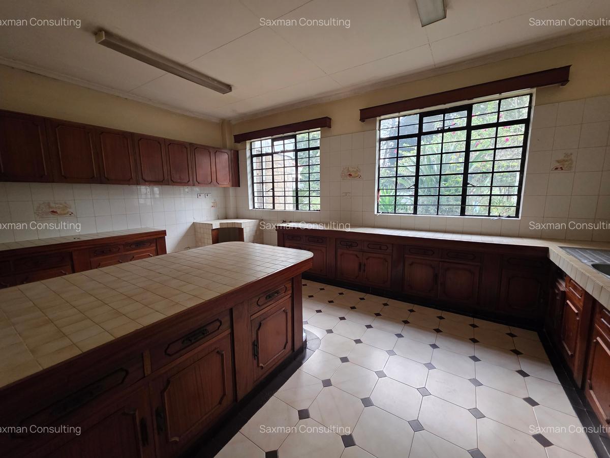 5 Bed House with Staff Quarters in Runda - 15