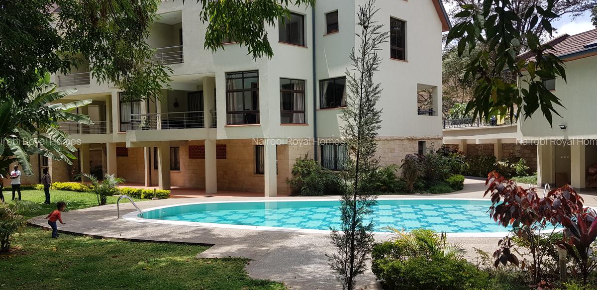 5 Bed Townhouse with En Suite at Lavington Convent Drive - 1