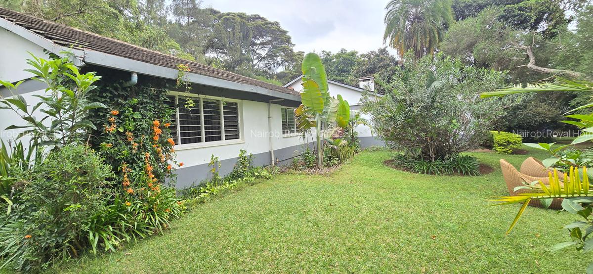 4 Bed House with En Suite at Loresho Road - 3