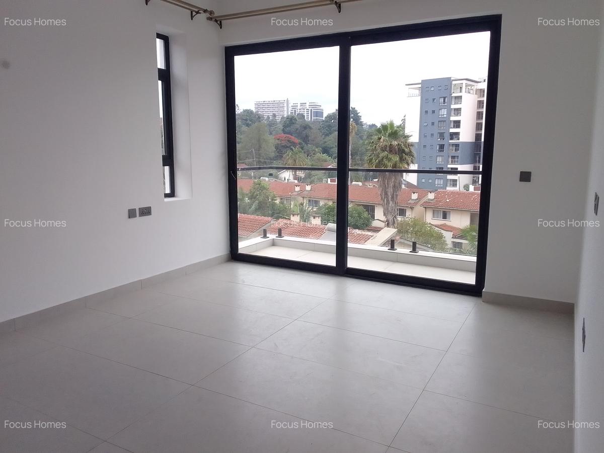 3 Bed Apartment with En Suite in Westlands Area - 5