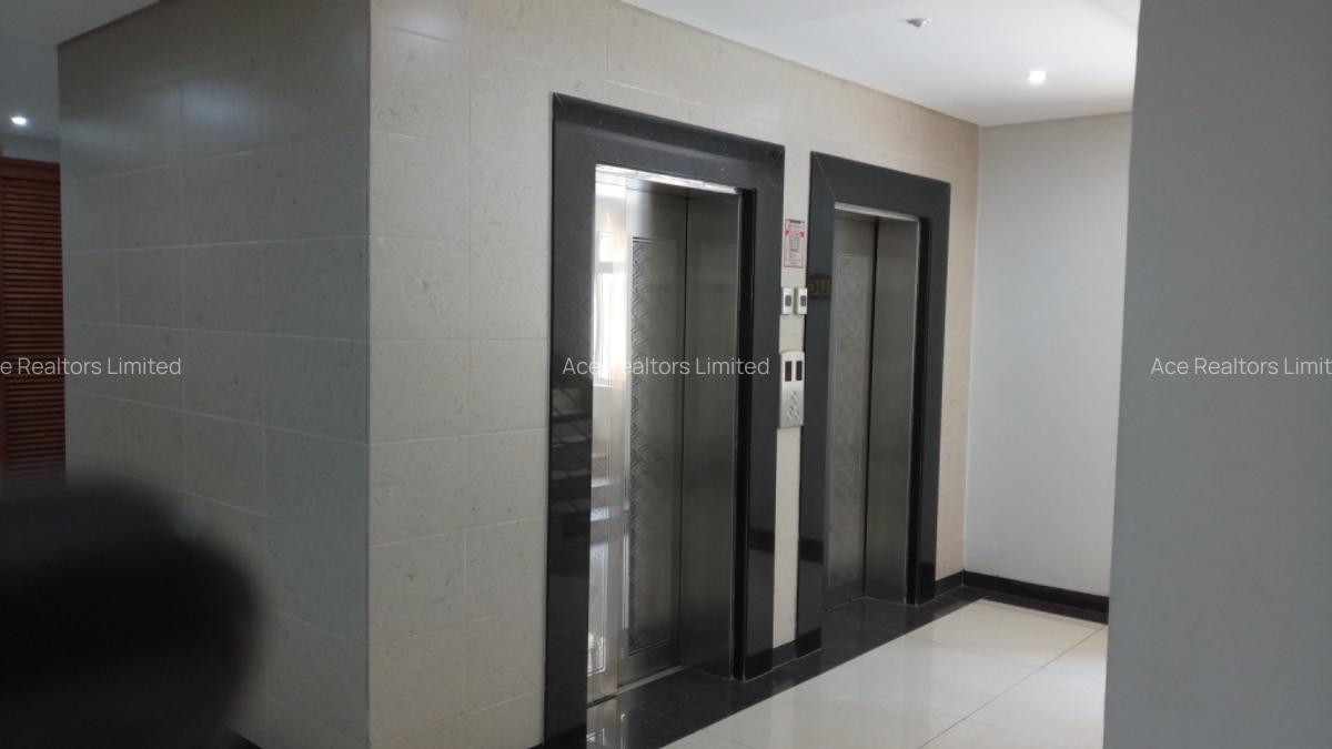 3 Bed Apartment with En Suite at Parklands - 11