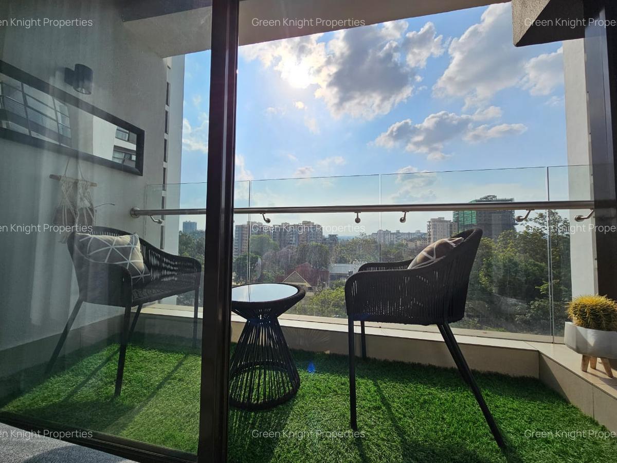 Serviced 1 Bed Apartment with En Suite in Lavington - 2