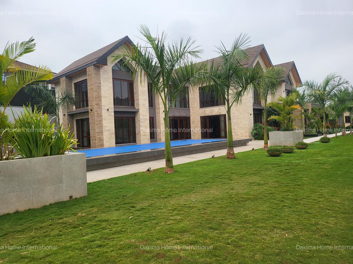 4 Bed House with En Suite in Runda - 19