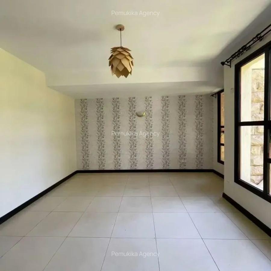5 Bed Townhouse with En Suite in Karen - 9