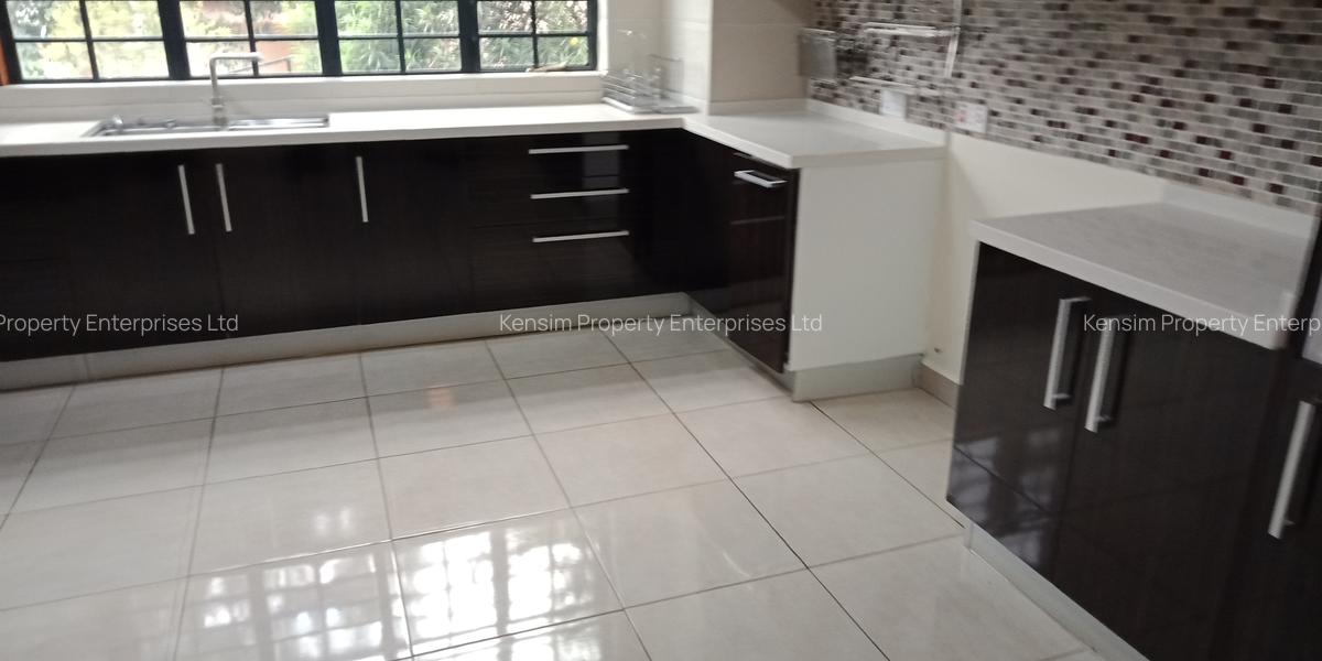 4 Bed Townhouse with En Suite in Kiambu Road - 9