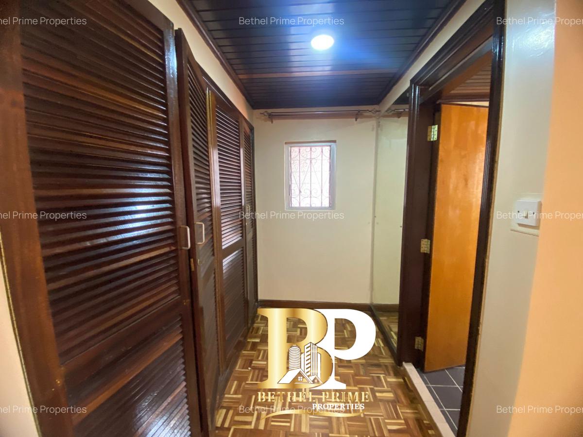 3 Bed Townhouse with Garden in Brookside - 13