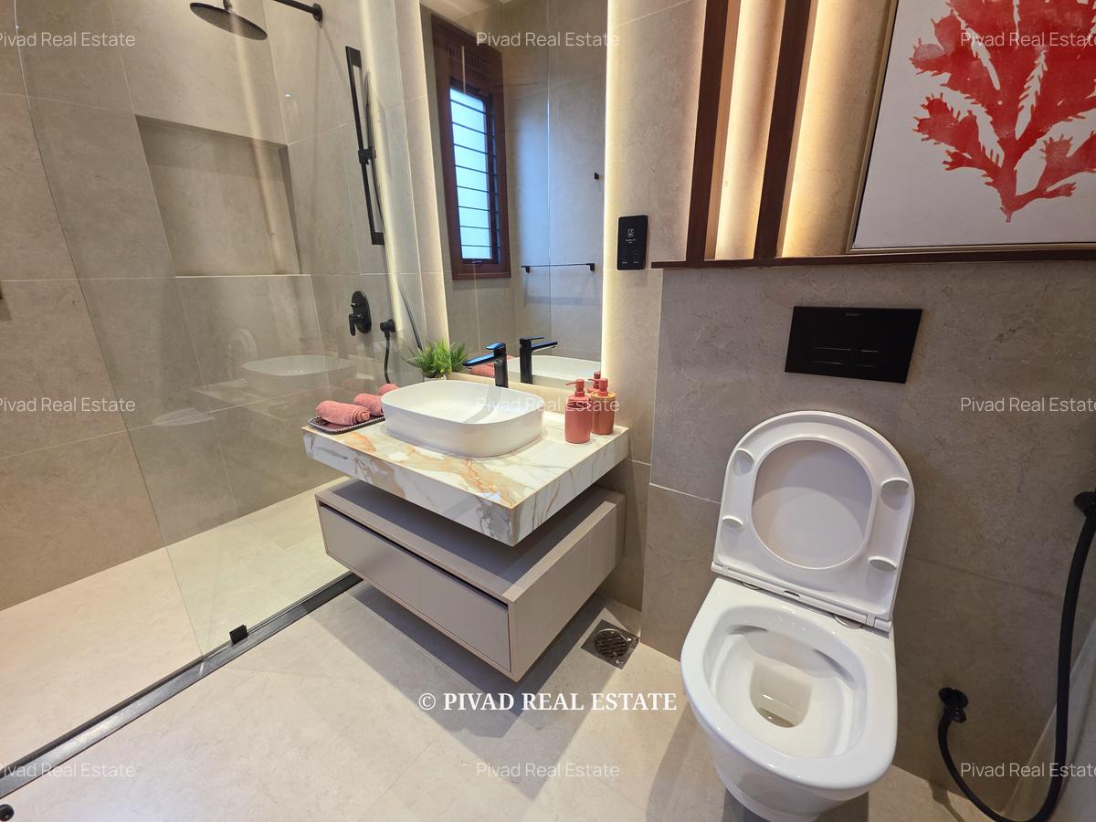 4 Bed House with Garden in Runda - 16