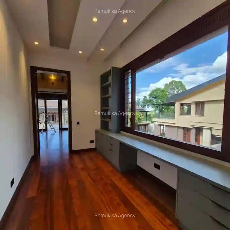 4 Bed Townhouse with En Suite in Runda - 14