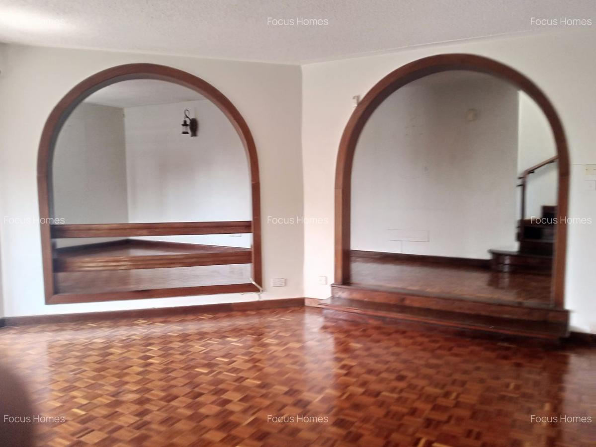 4 Bed Townhouse with En Suite in Lavington - 4