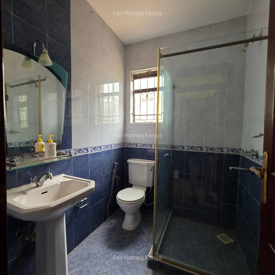 4 Bed Townhouse with En Suite at Grevilea Grove - 10