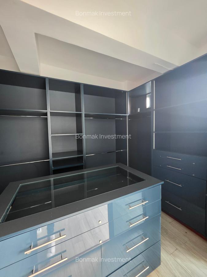 4 Bed Apartment with En Suite at General Mathenge - 13