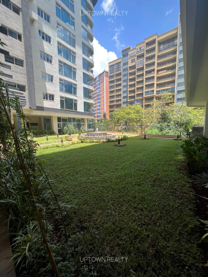 4 Bed Apartment with En Suite at Riverside - 3