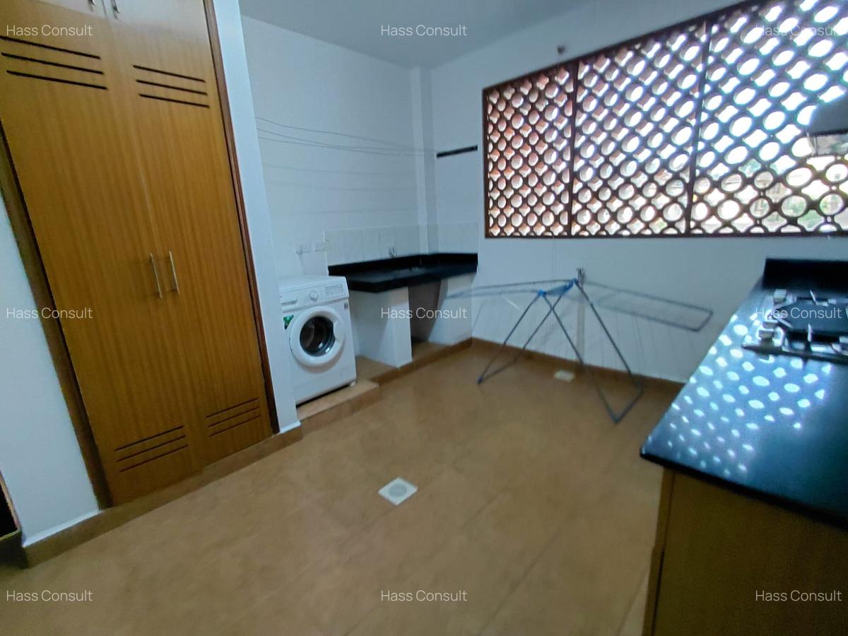Furnished 3 Bed Apartment with En Suite at Riverside Drive - 5