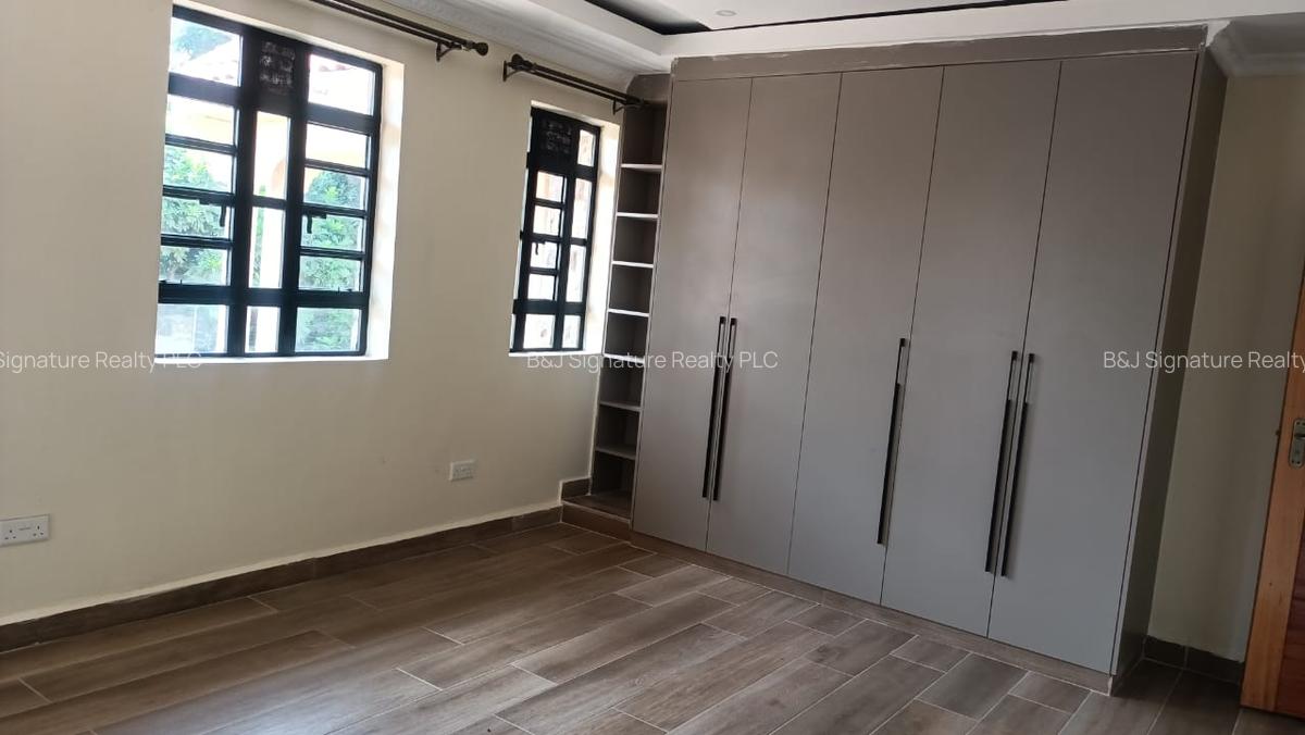 6 Bed House with En Suite in Kitisuru - 16