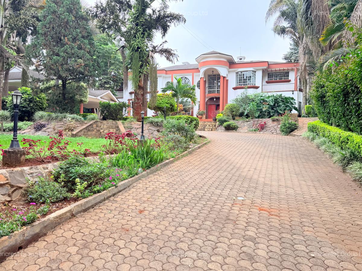 6 Bed House with En Suite in Nyari - 6