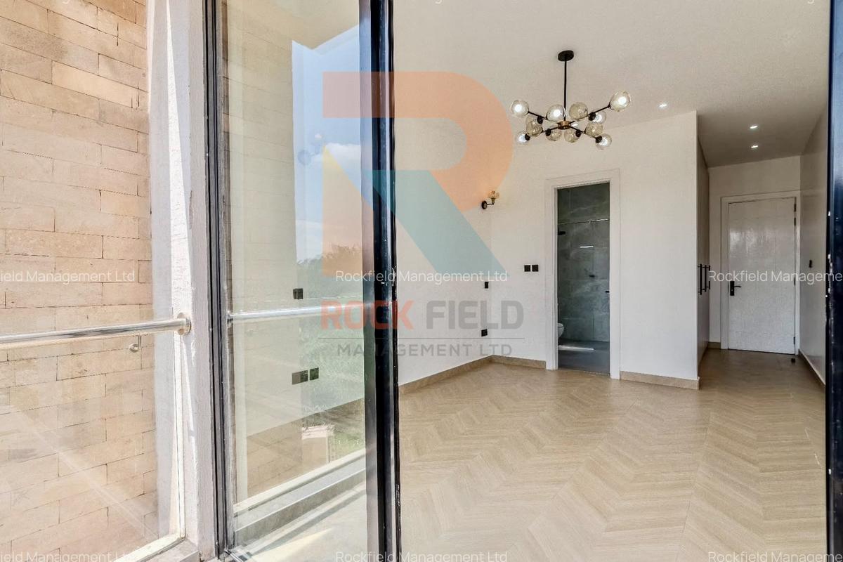 2 Bed Apartment with En Suite in Runda - 15