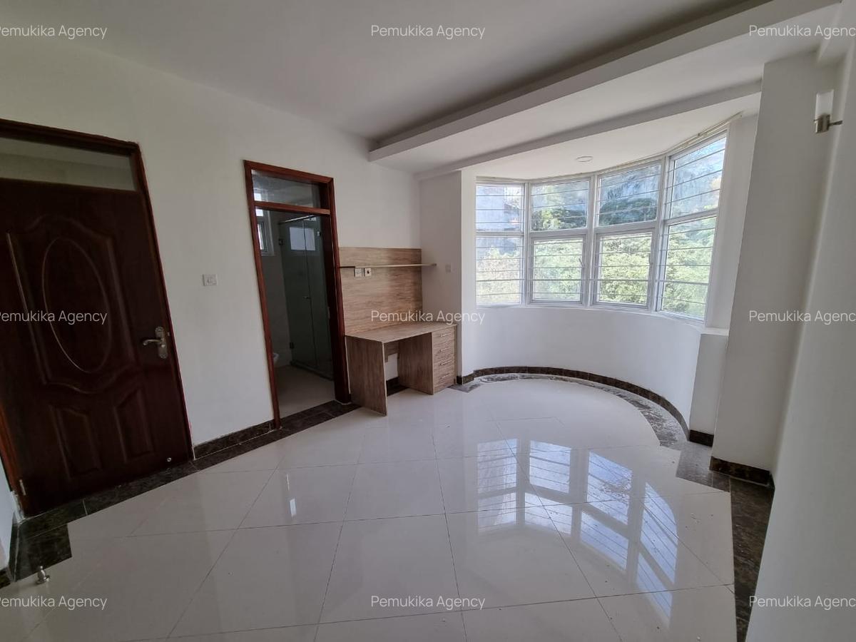 3 Bed House with En Suite at Kilimani Road - 4