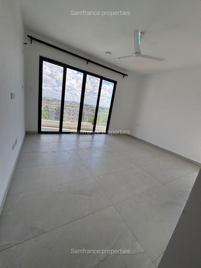 Serviced 3 Bed Apartment with En Suite at Mount Kenya Road - 11