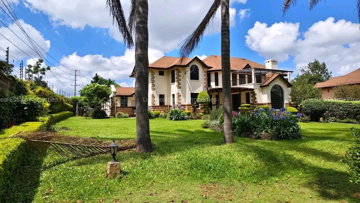 5 Bed Townhouse with En Suite in Runda - 2