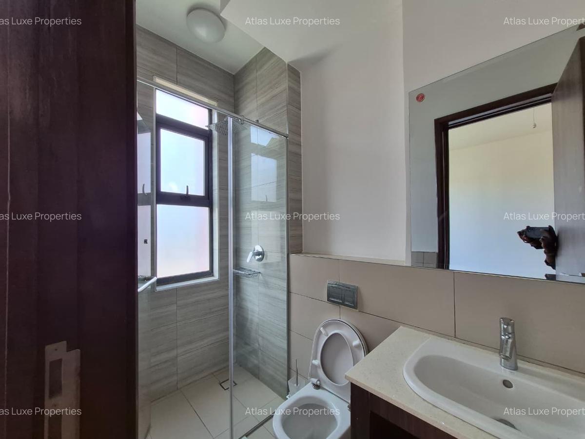4 Bed Townhouse with En Suite in Garden Estate - 7