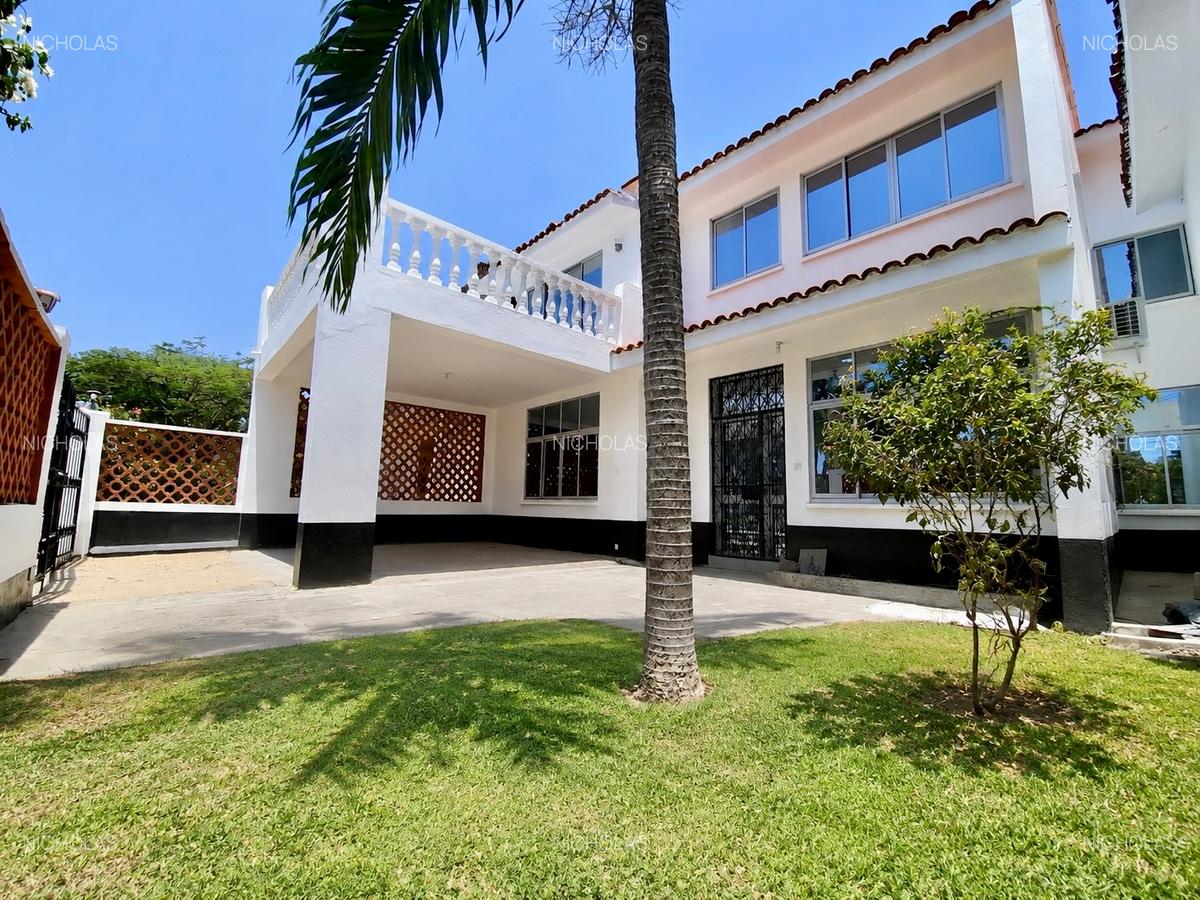 4 Bed Villa with En Suite at Twiga Road - 3