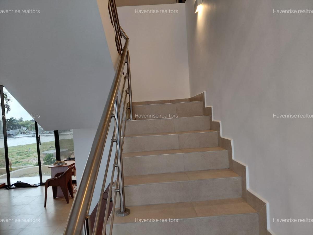 4 Bed House at Watamu - 14