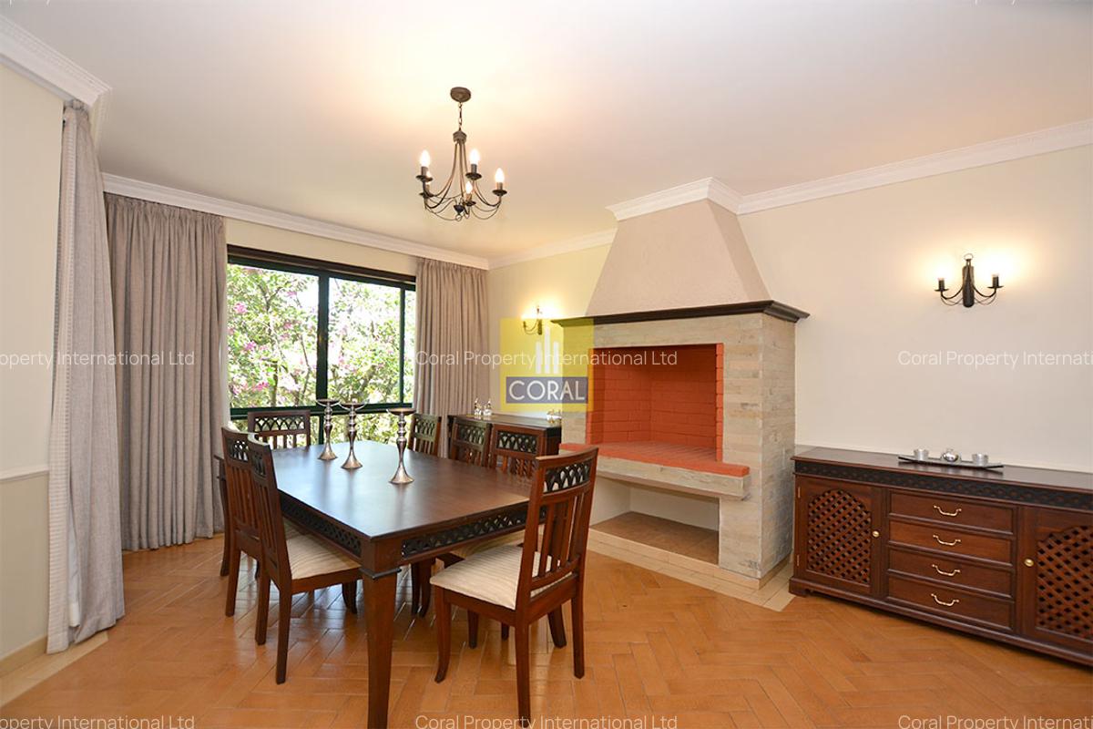 4 Bed Townhouse with En Suite in Westlands Area - 9