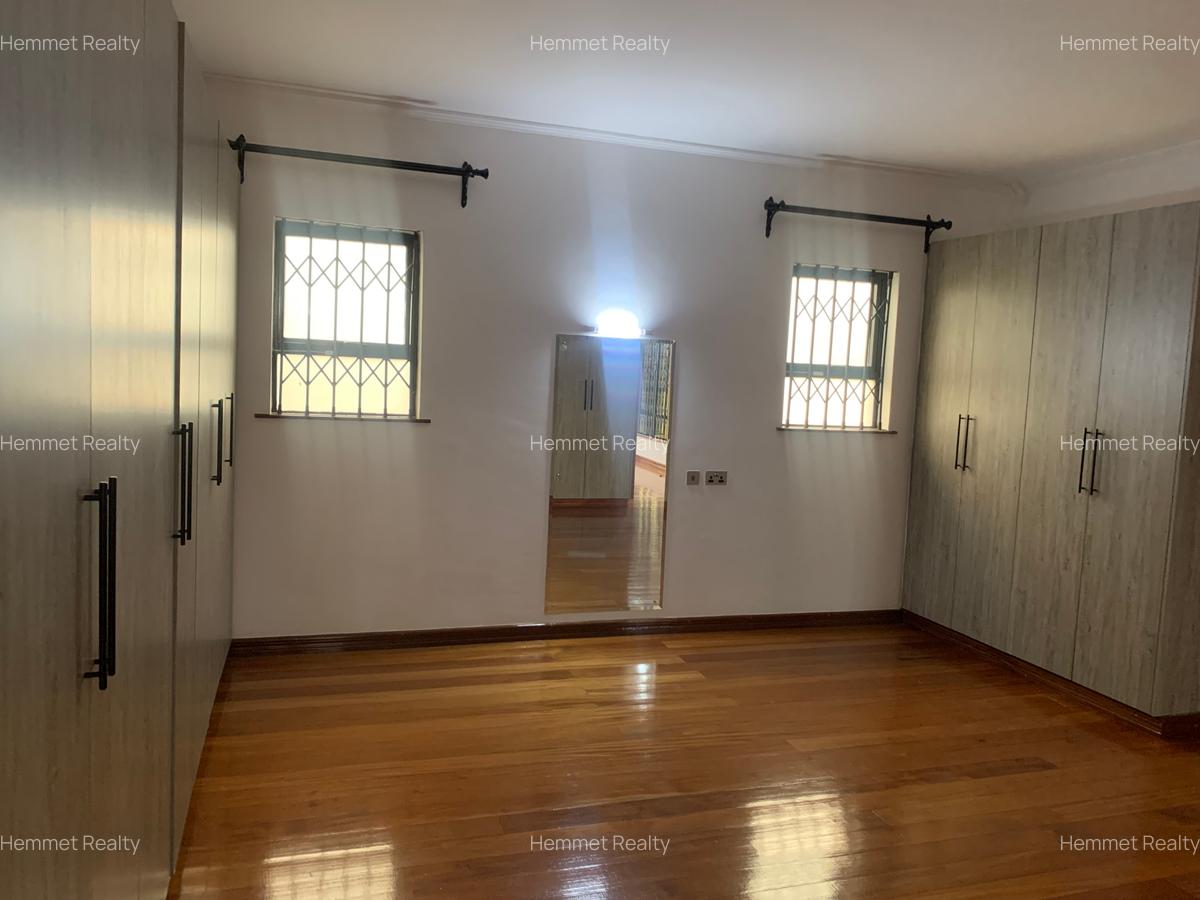 5 Bed House with En Suite in Thigiri - 11