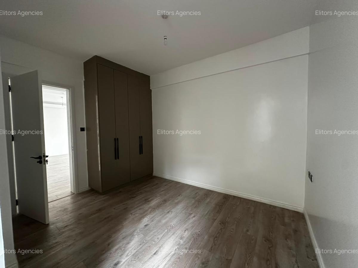 3 Bed Apartment with En Suite at 6Th Parklands Avenue - 15