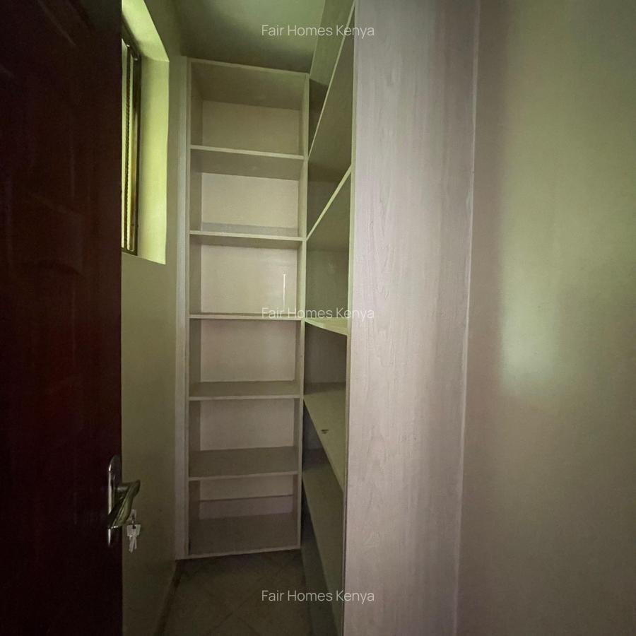 5 Bed Townhouse with En Suite at Othaya Road - 3