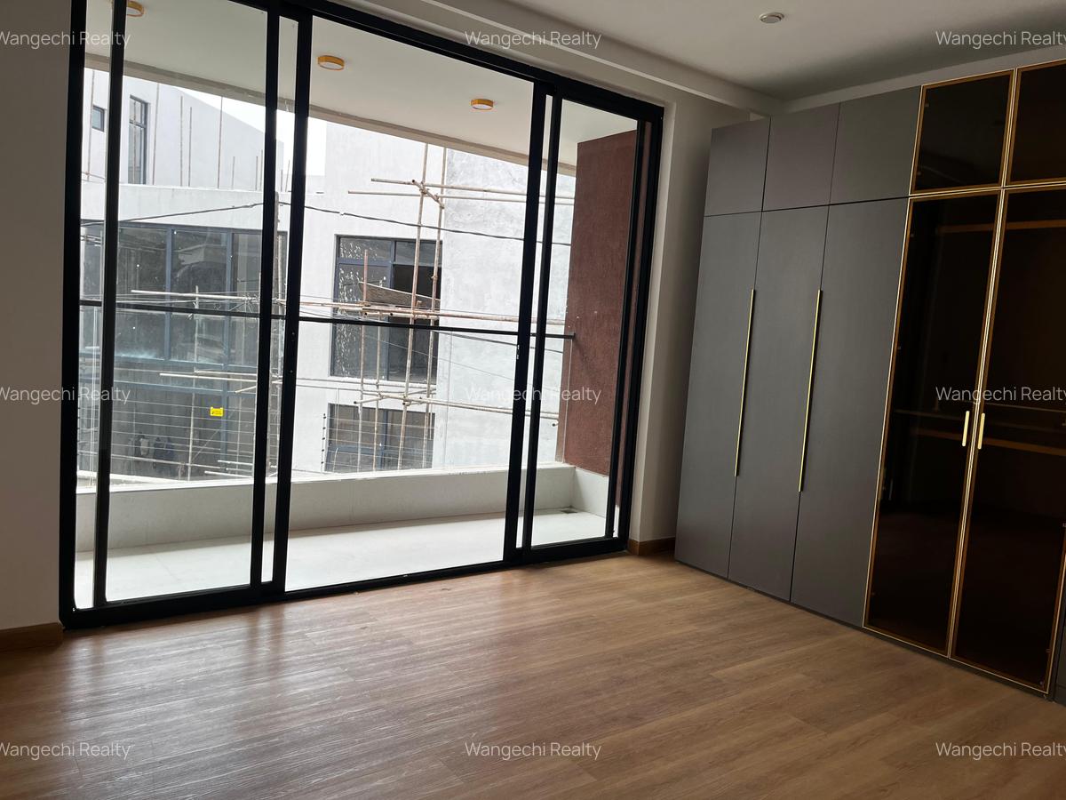 5 Bed Apartment with En Suite in Lavington - 9