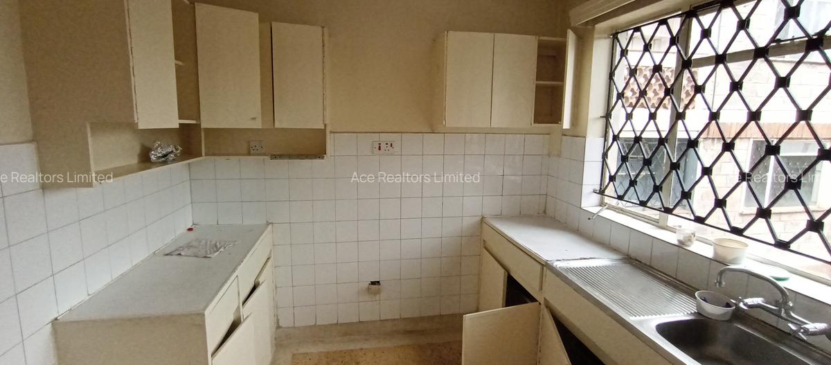 2 Bed Apartment with En Suite at Rhapta Road - 18