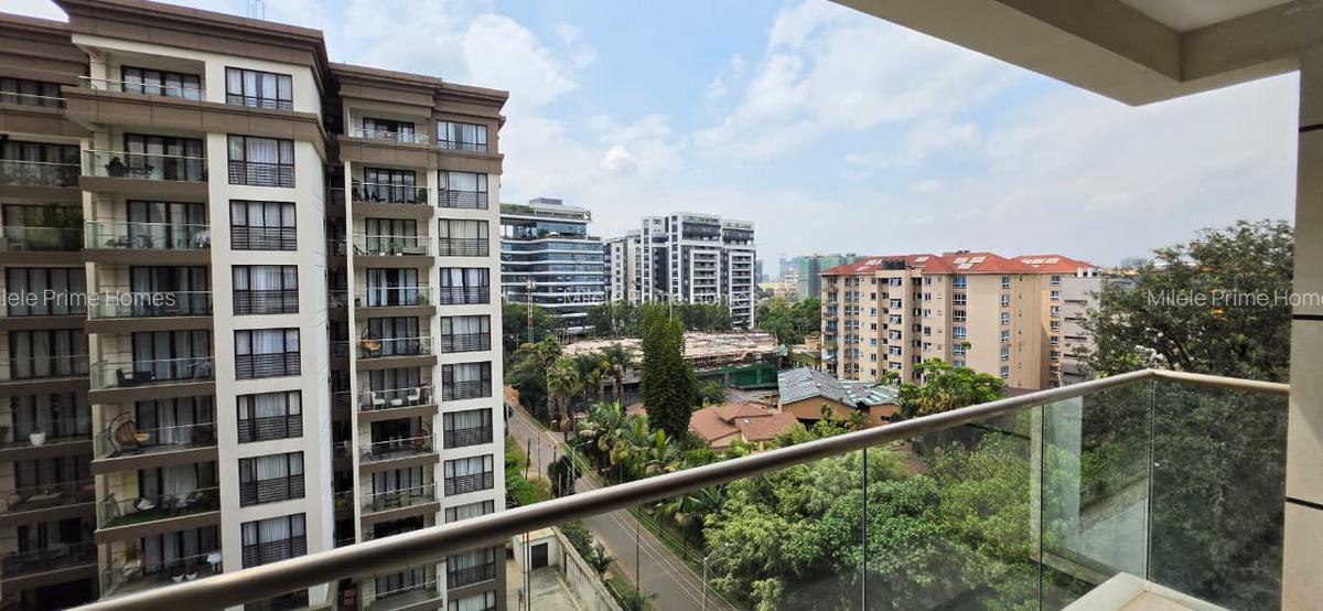 Serviced 3 Bed Apartment with En Suite at Riverside - 2