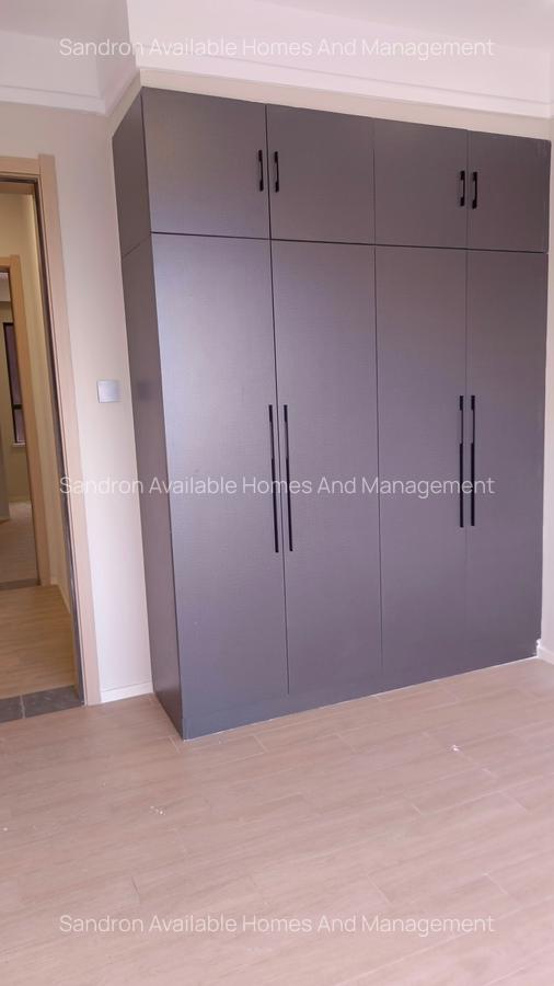 1 Bed Apartment with En Suite in Lavington - 7