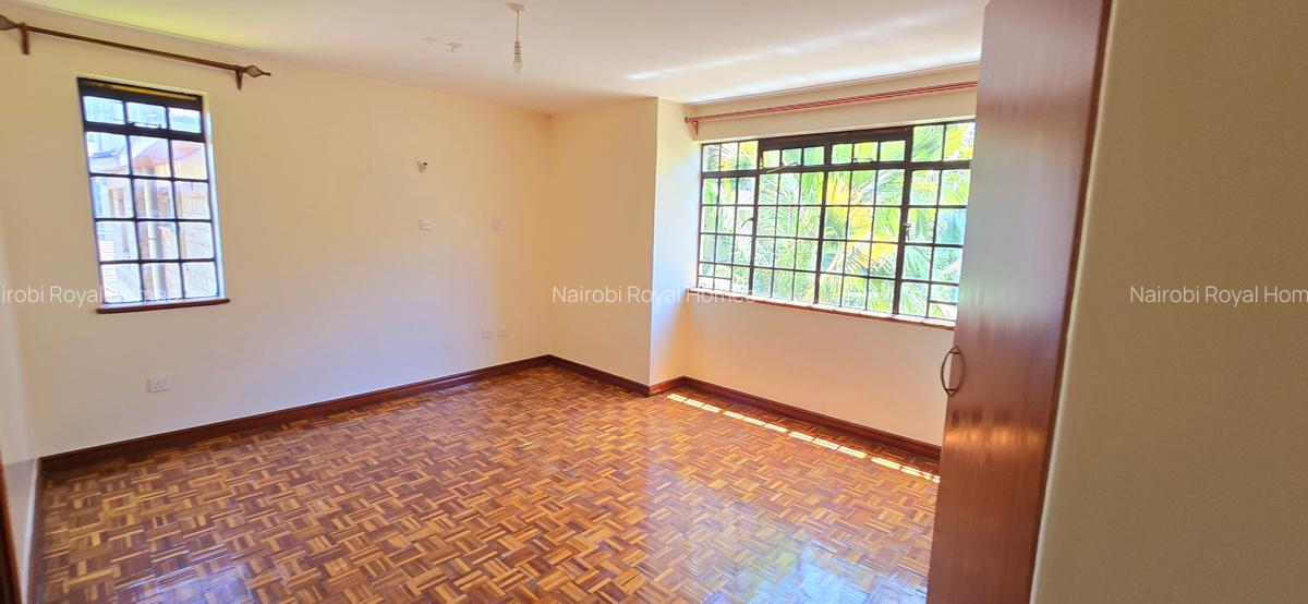 4 Bed Townhouse with En Suite at Lavington Off James Gichuru - 17