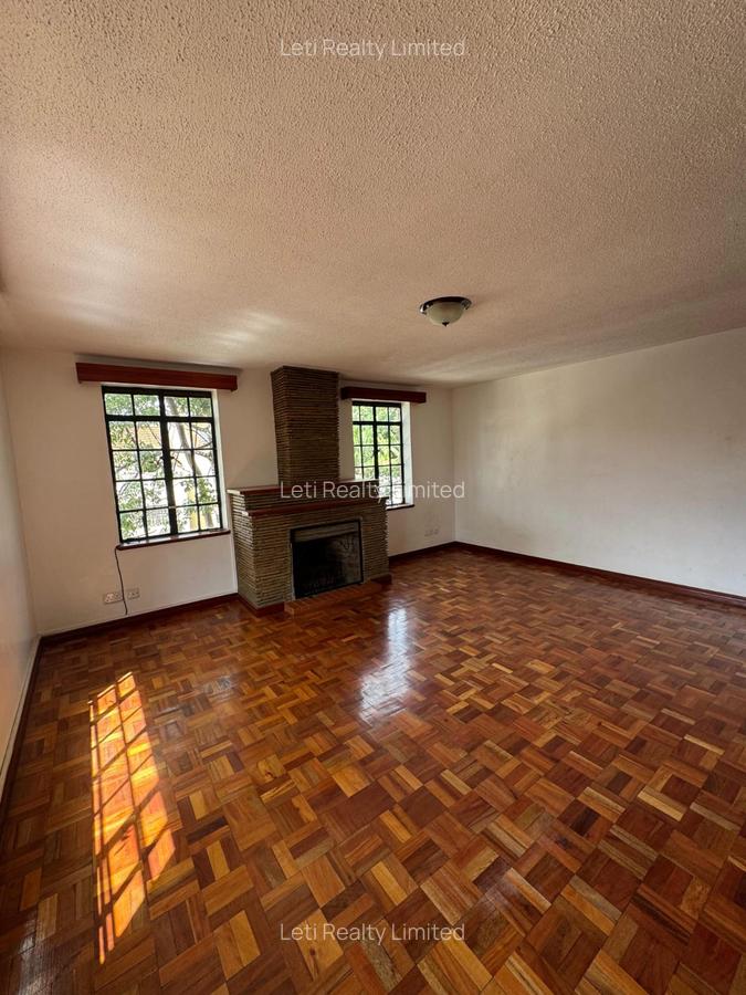 5 Bed Townhouse with En Suite in Lavington - 6