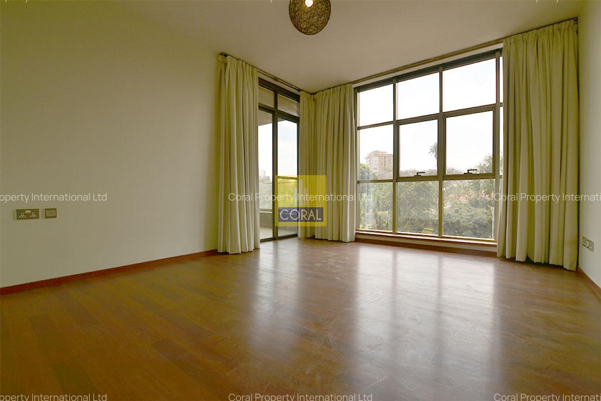 3 Bed Apartment with Swimming Pool in Parklands - 12