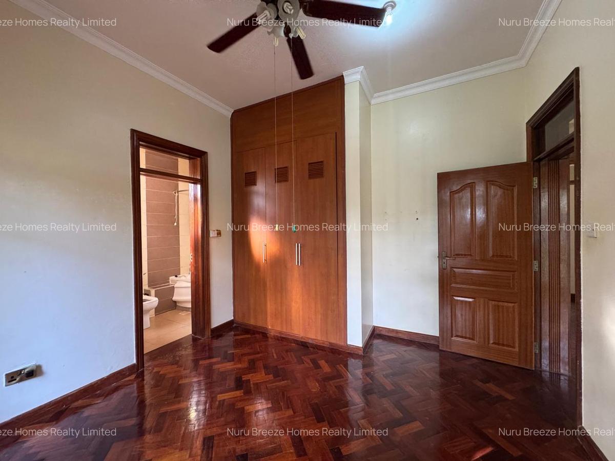 4 Bed Townhouse with En Suite in Kiambu Road - 14