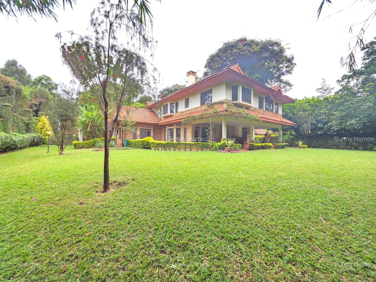 5 Bed Townhouse with En Suite at Rossylin Lone Tree - 13