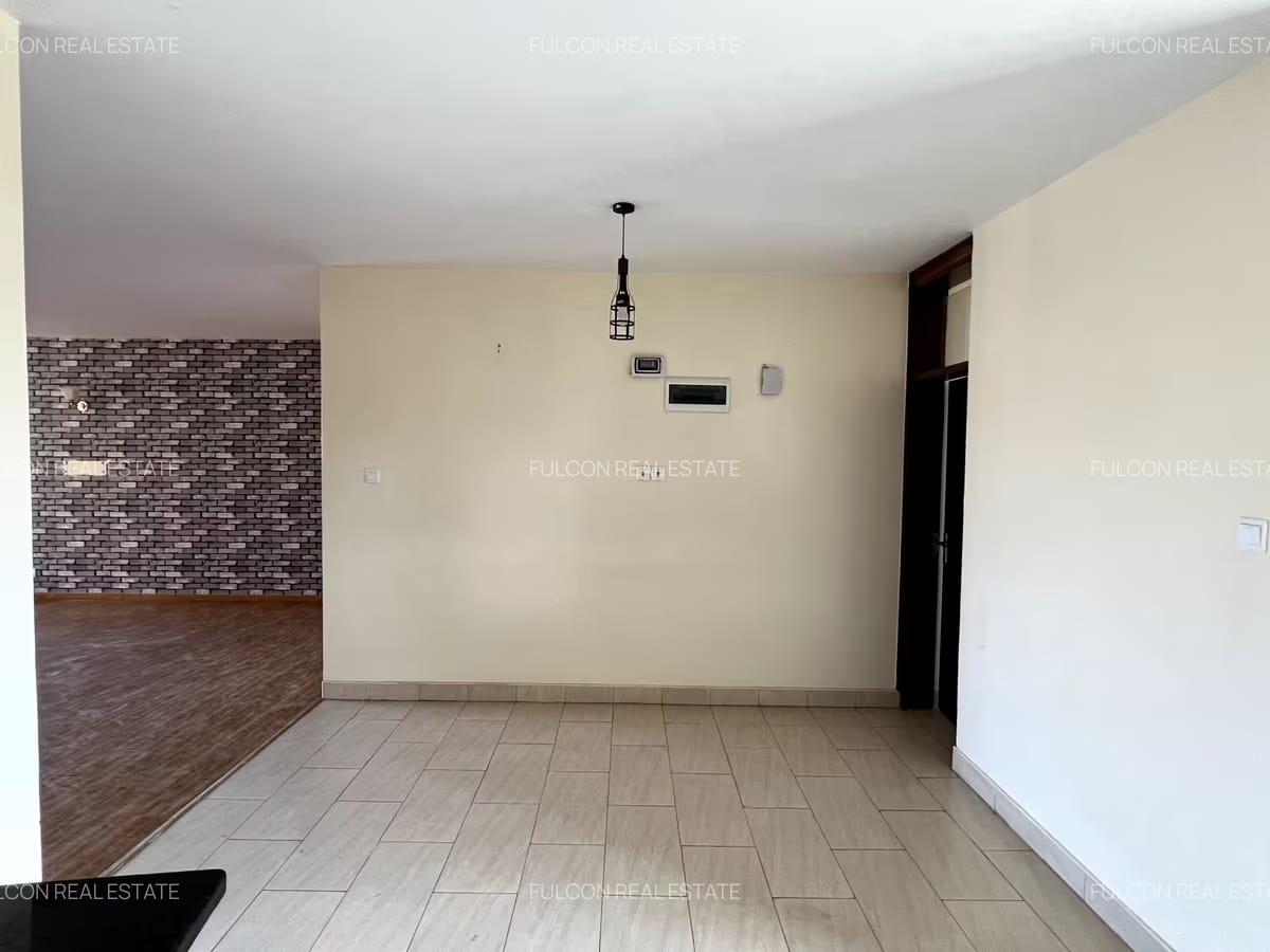 3 Bed Apartment with En Suite in Lavington - 18