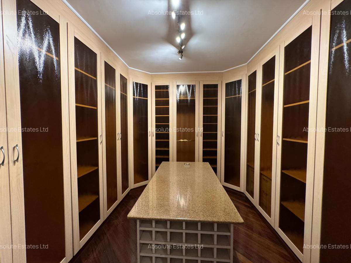 5 Bed Villa with Swimming Pool in Muthaiga - 4