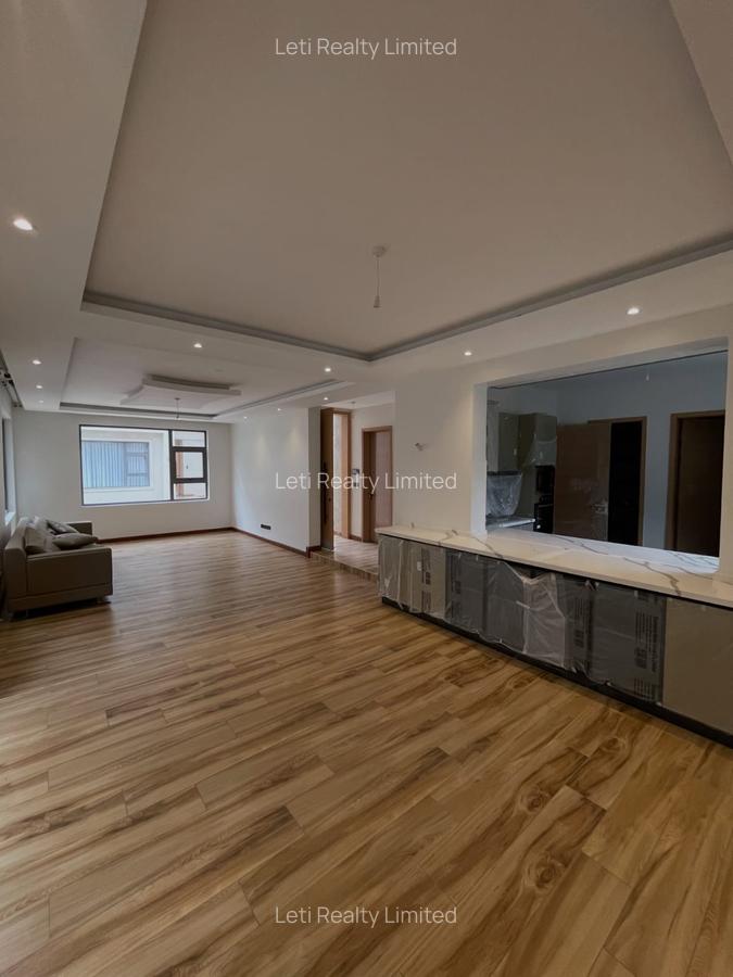 6 Bed Townhouse with En Suite in Lavington - 5