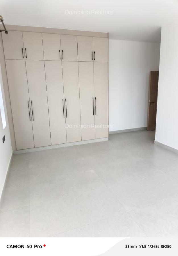 3 Bed Apartment with En Suite in Westlands Area - 12