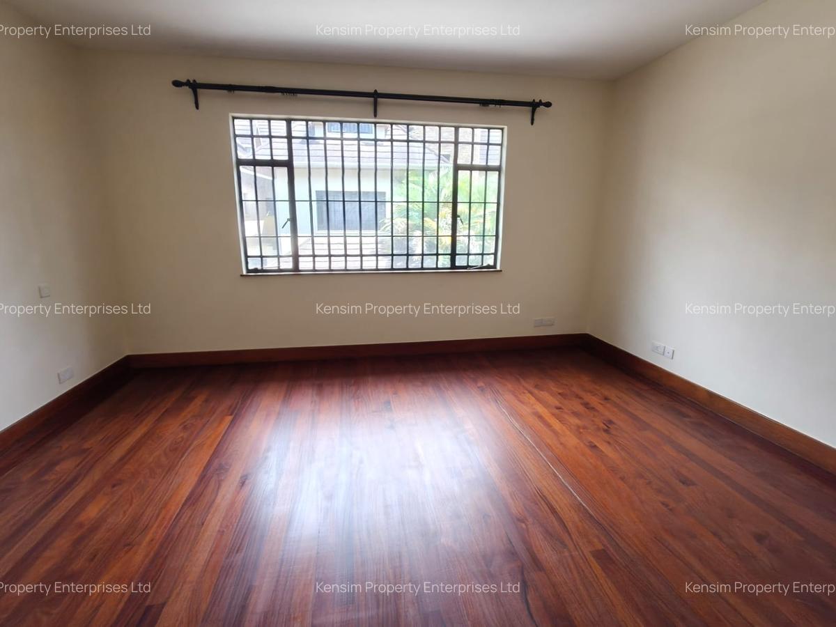 5 Bed Townhouse with En Suite in Lavington - 15