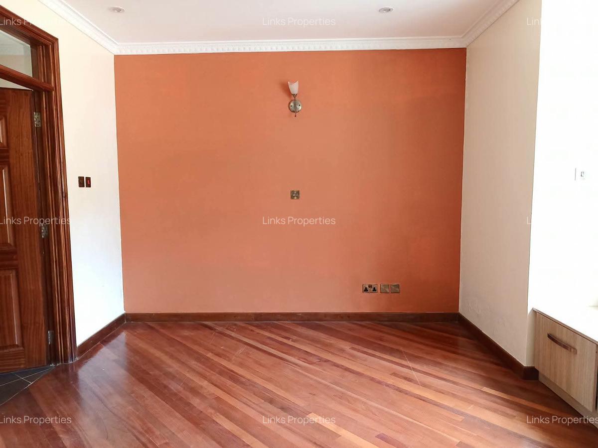 4 Bed Townhouse with En Suite at Karen - 7