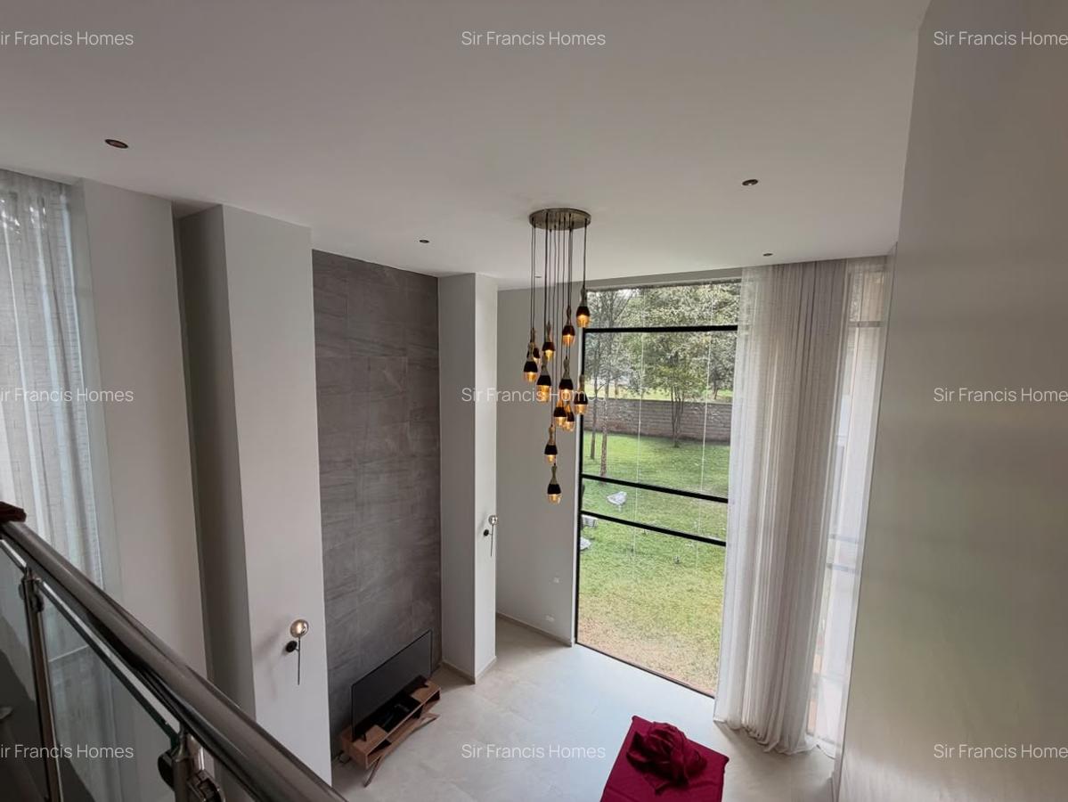 5 Bed Villa with En Suite at Tree Lane - 10