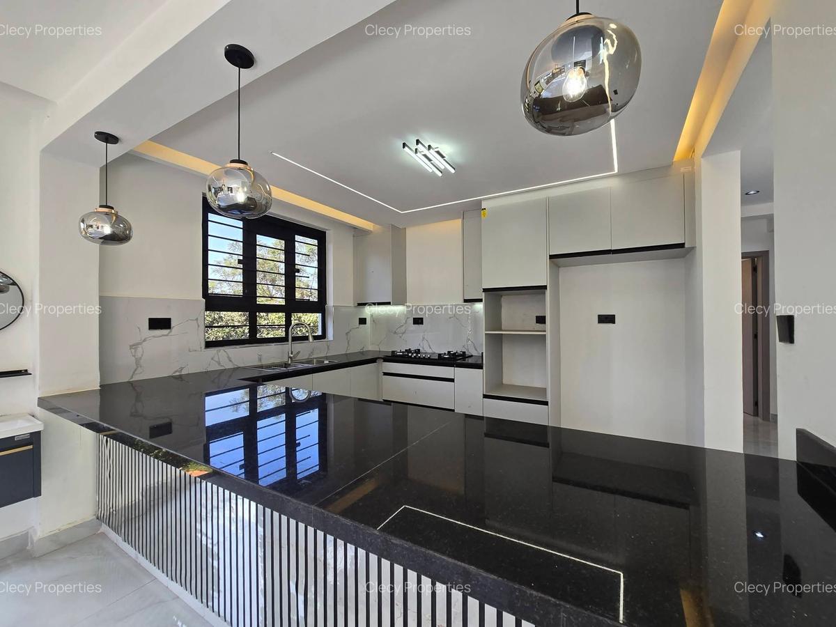 4 Bed House with En Suite at Mang'U - 7