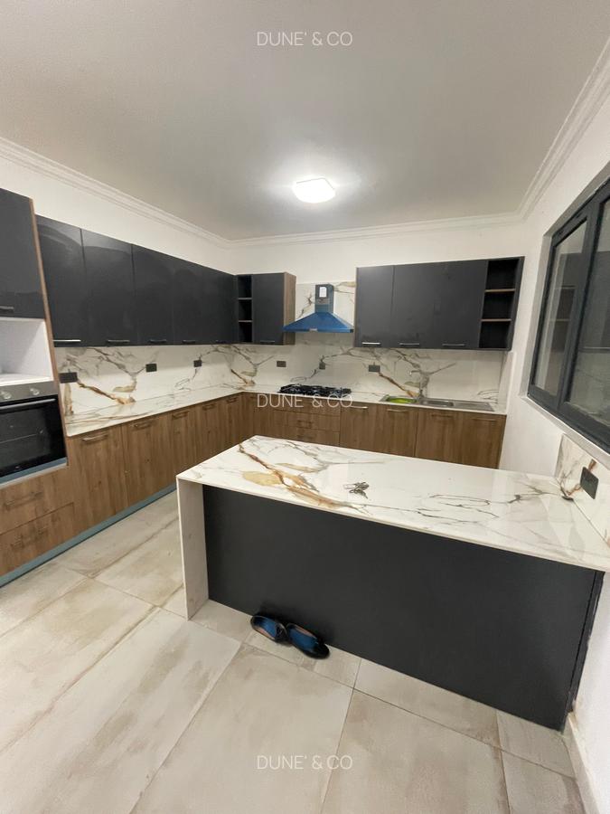 Serviced 3 Bed Apartment with En Suite in Kileleshwa - 6
