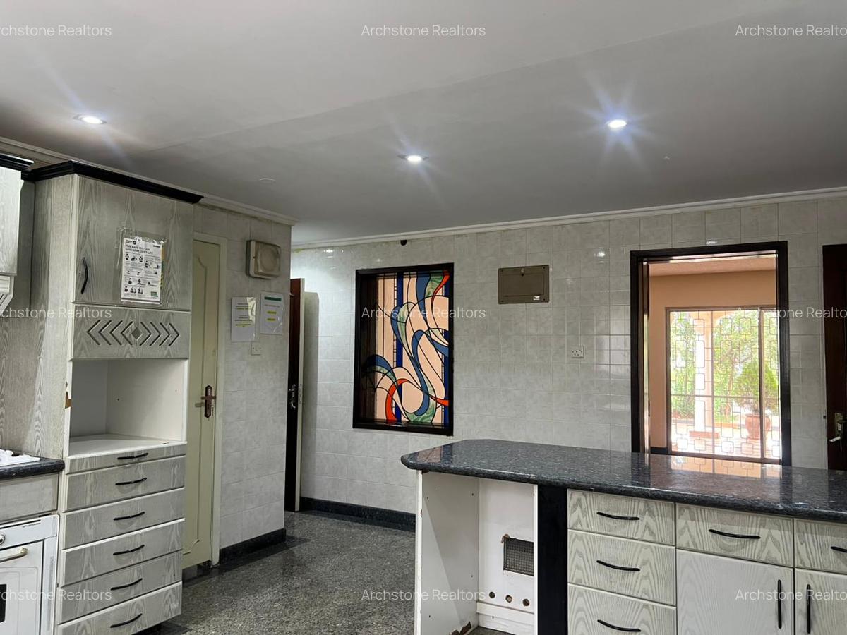 Office with Parking in Gigiri - 14